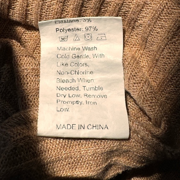 𝐒𝐇𝐄𝐈𝐍 𝐄𝐙𝐰𝐞𝐚𝐫 𝐏𝐥𝐮𝐬 𝐍𝐨𝐭𝐜𝐡 𝐍𝐞𝐜𝐤 𝐋𝐞𝐭𝐭𝐮𝐜𝐞 𝐓𝐨𝐩 - Picture 5 of 5